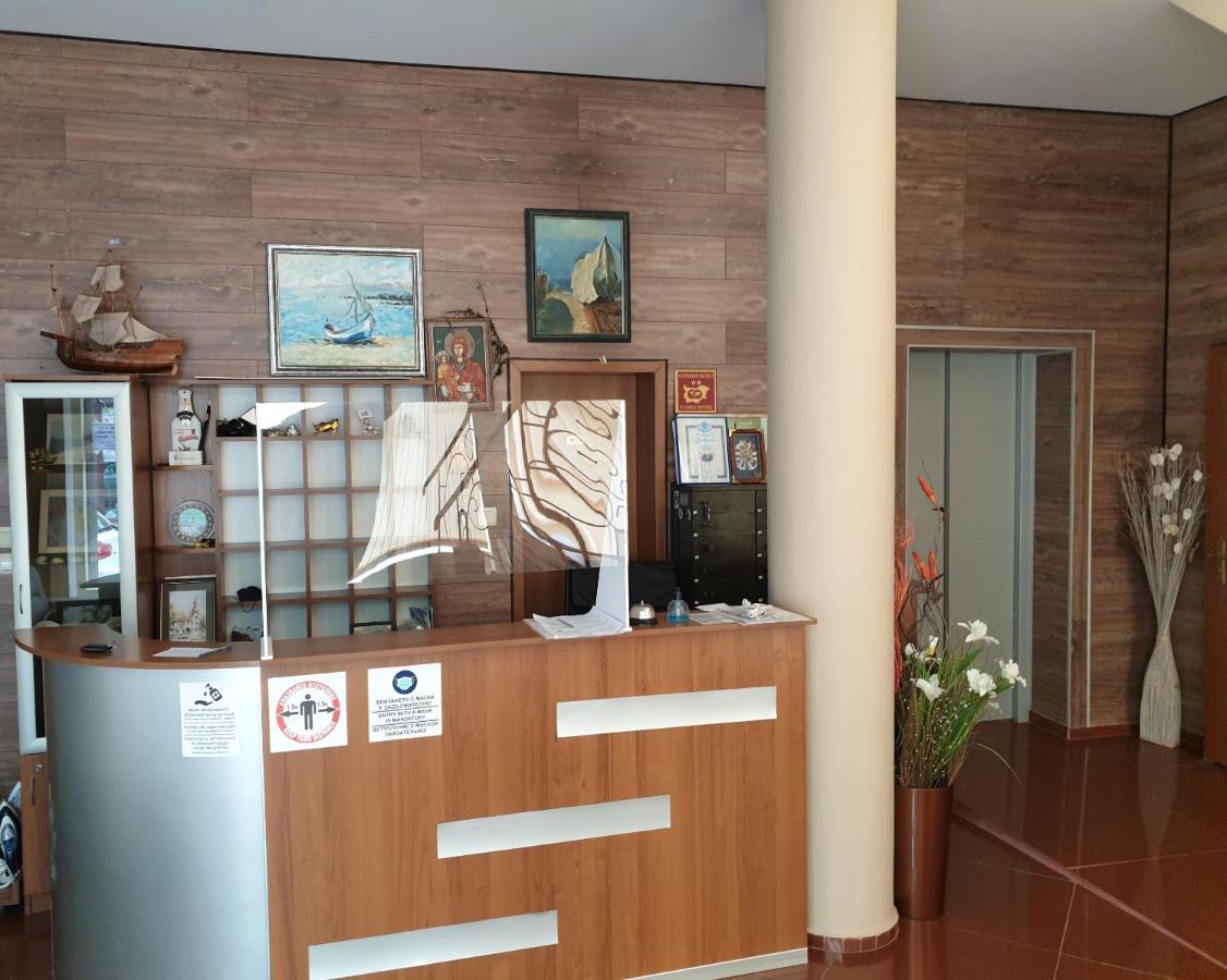 Family Hotel Diana Ahyolu Dış mekan fotoğraf