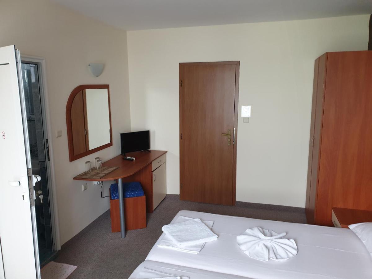 Family Hotel Diana Ahyolu Dış mekan fotoğraf
