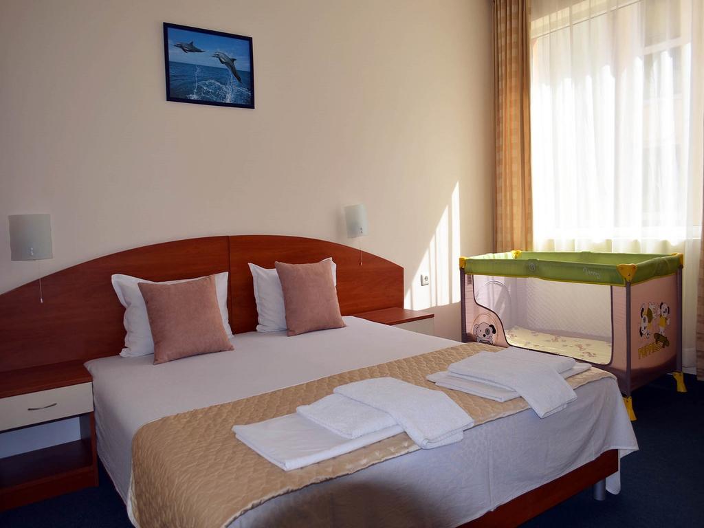 Family Hotel Diana Ahyolu Dış mekan fotoğraf