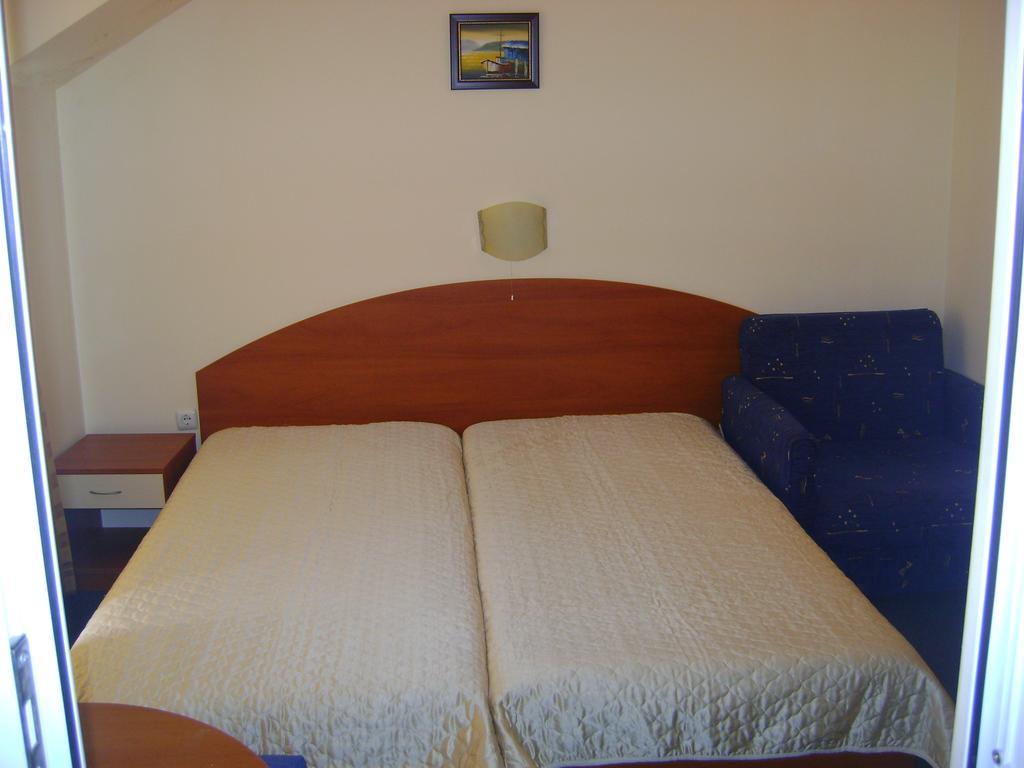 Family Hotel Diana Ahyolu Dış mekan fotoğraf