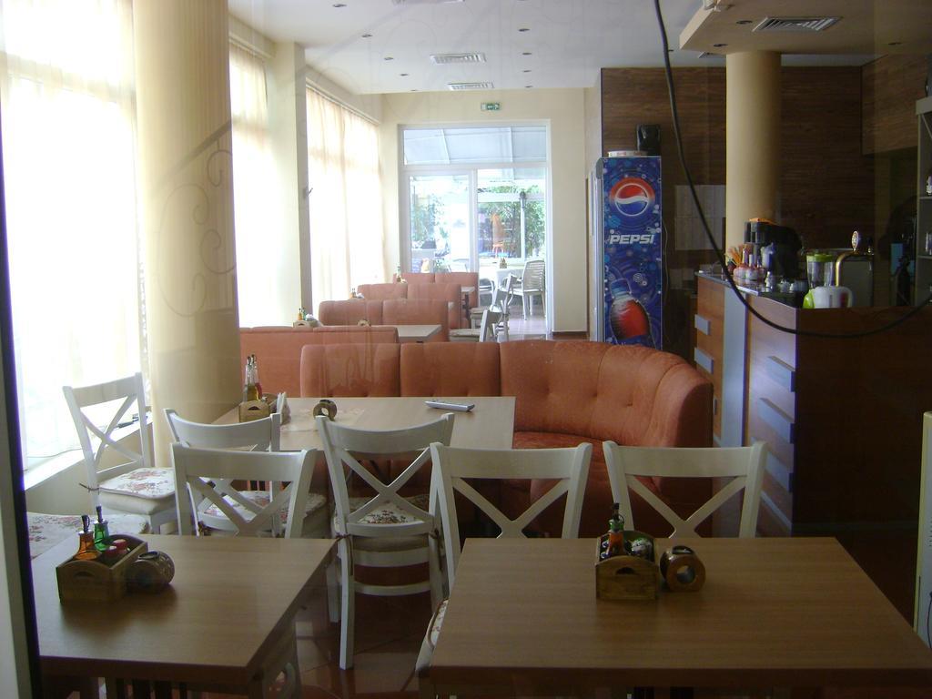 Family Hotel Diana Ahyolu Dış mekan fotoğraf