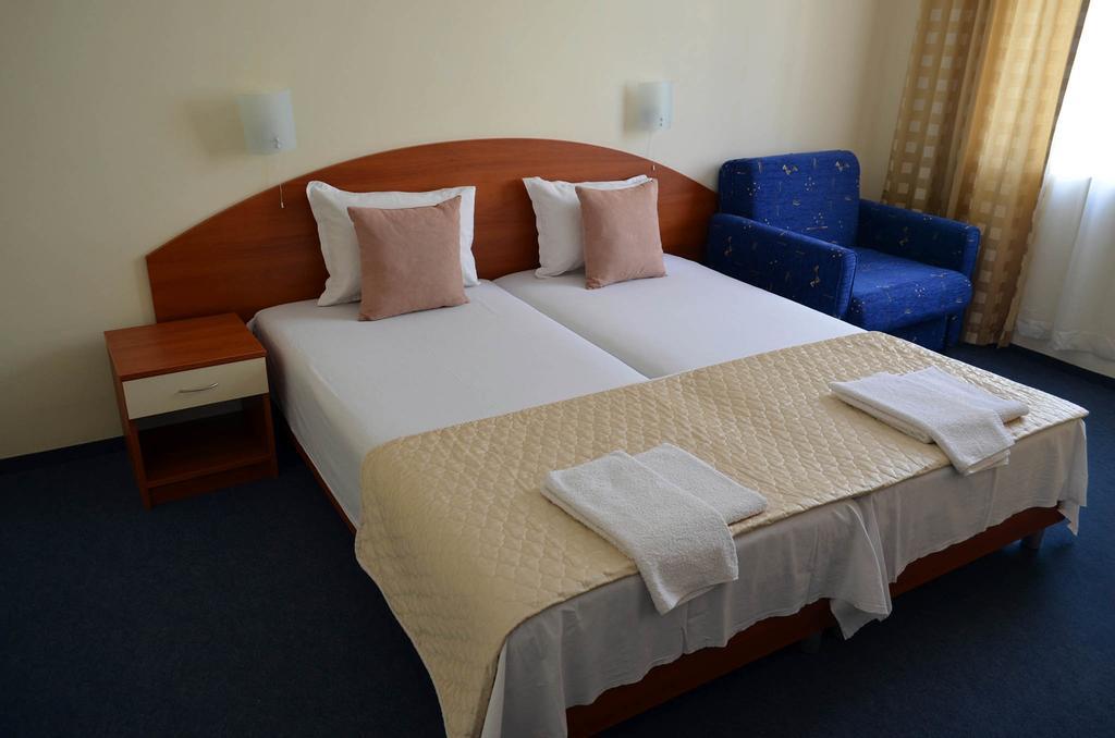 Family Hotel Diana Ahyolu Dış mekan fotoğraf