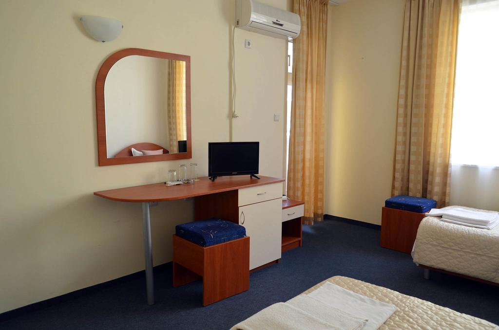 Family Hotel Diana Ahyolu Dış mekan fotoğraf