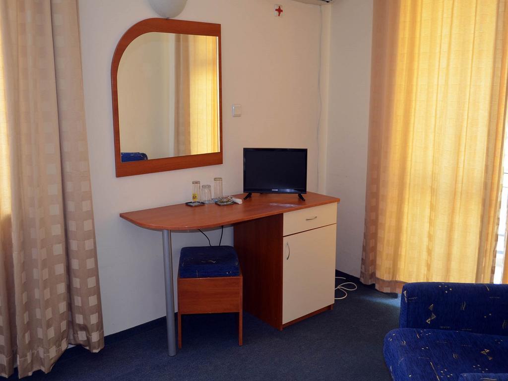 Family Hotel Diana Ahyolu Dış mekan fotoğraf